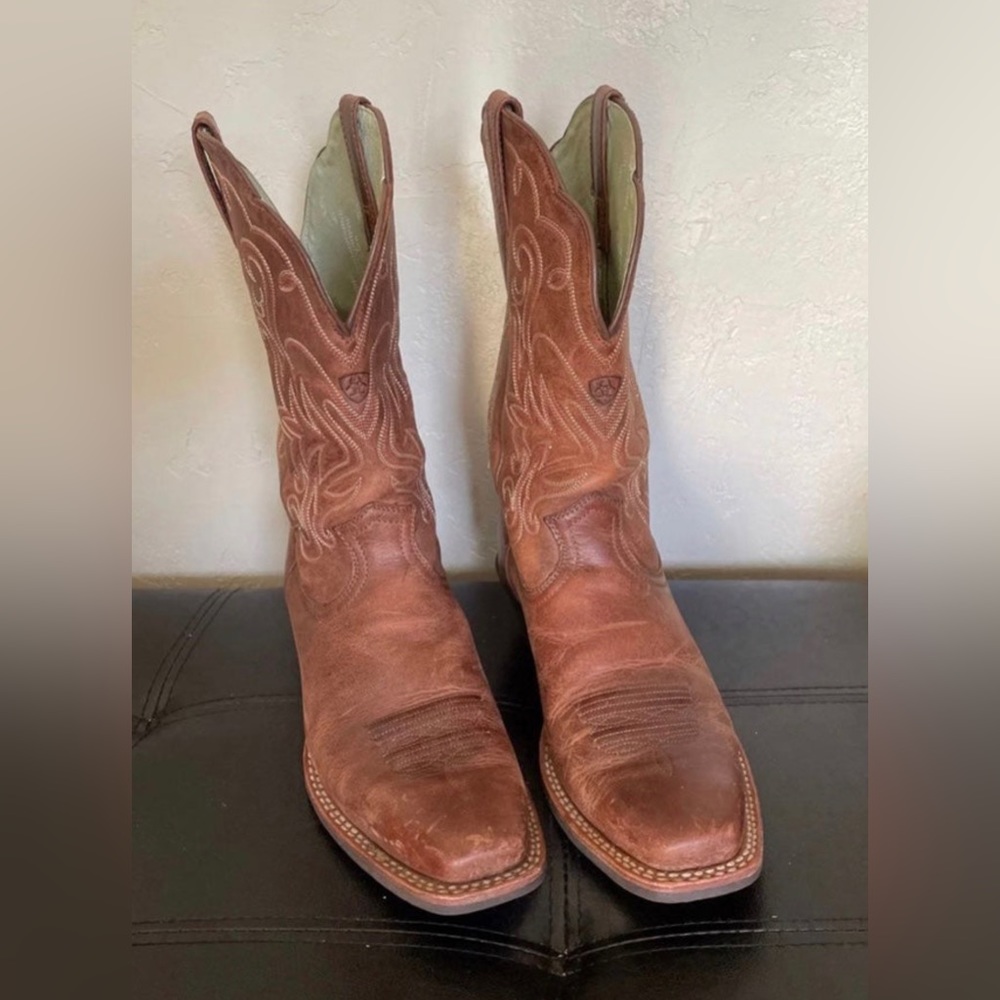 Ariat Boots - Women's 8.5C (wide)